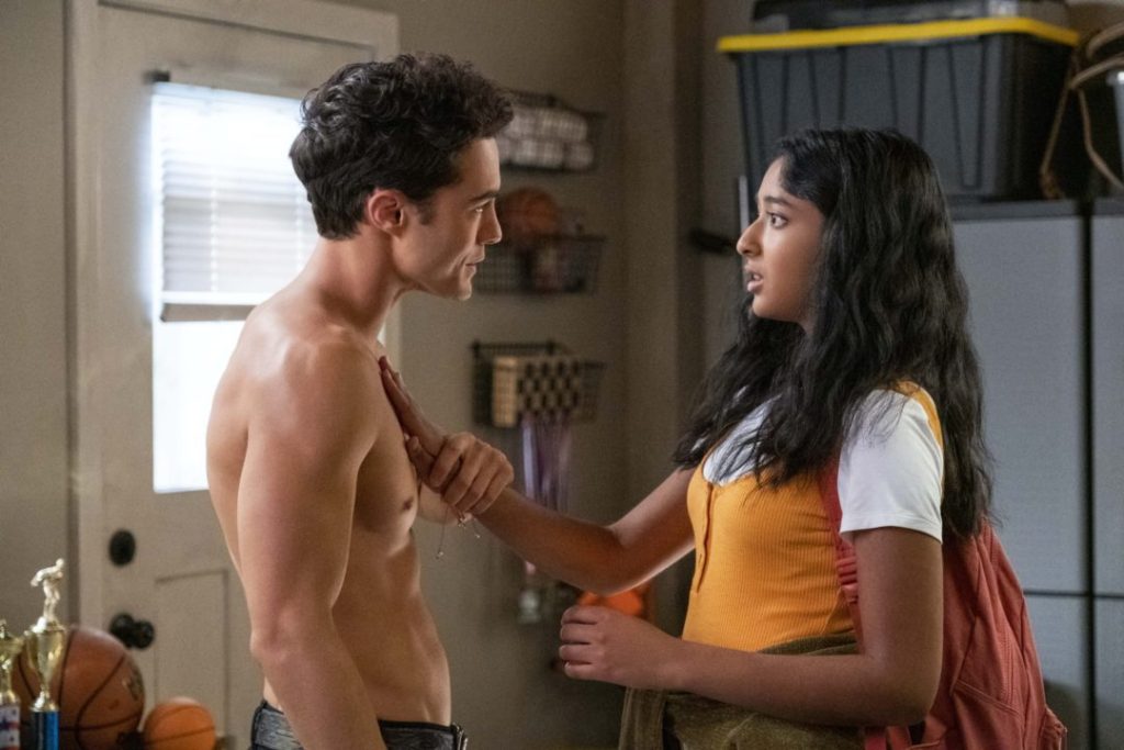 Maitreyi Ramakrishnan and Darren Barnet in Netflix's Never Have I Ever