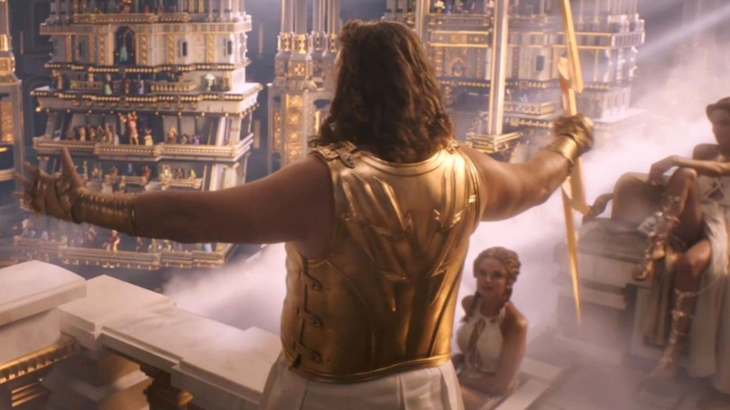 Who plays Hercules in the Thor Love and Thunder post-credits scene?