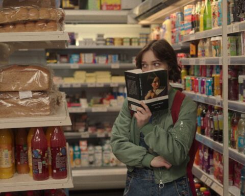 A Good Girl's Guide to Murder